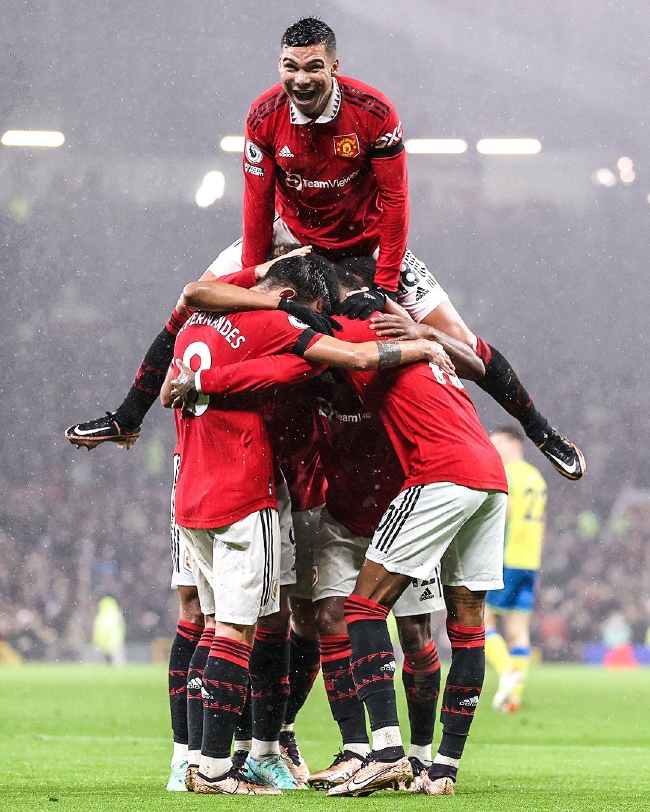 纽卡斯尔联 纽卡斯尔联